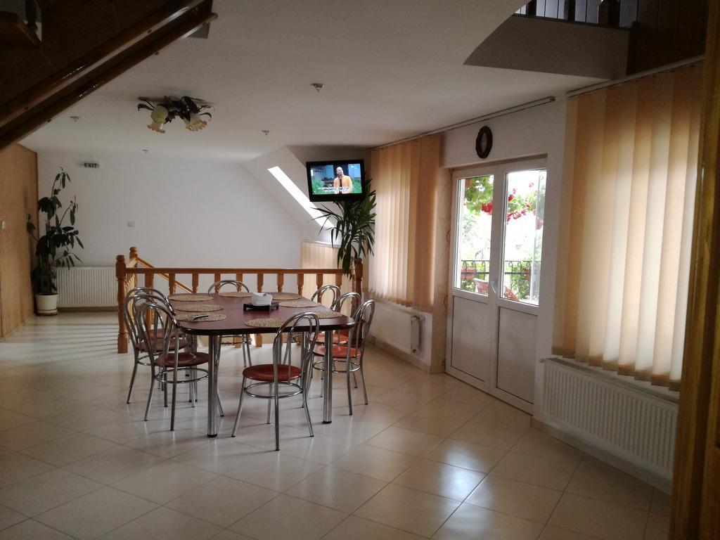 Vila Nely Risnov Exterior photo